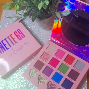 Annette 69 makeup palette